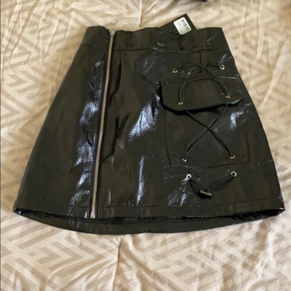 NWT LF mags & pye black skirt